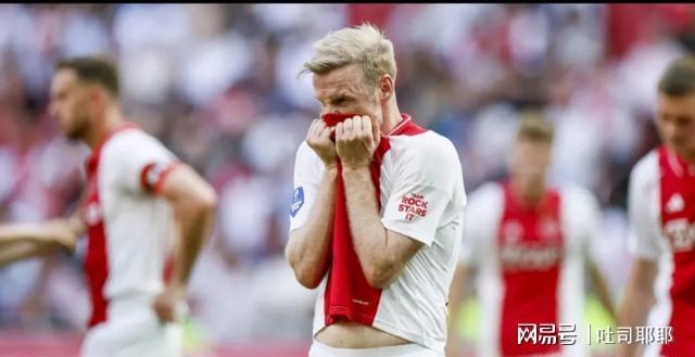 关于阿贾克斯刚劲逆袭，欧冠四强突围叫好声四起！的信息